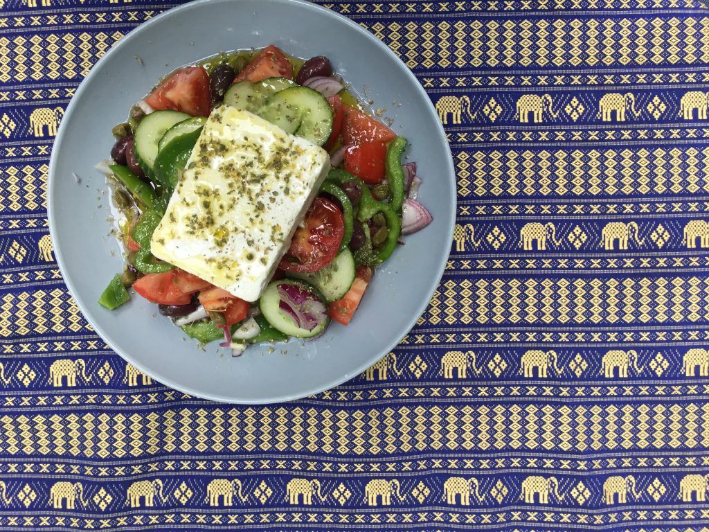 greek salad choriatiki